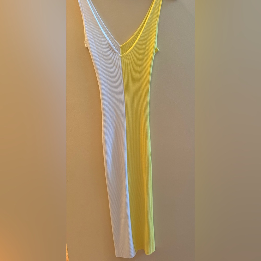 Never Worn Staud Dress XS Deep V Cut - Picture 5 of 7